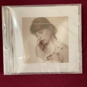 Taylor Swift - TTPD + Bonus Acoustic Track "But Daddy I love HIm"